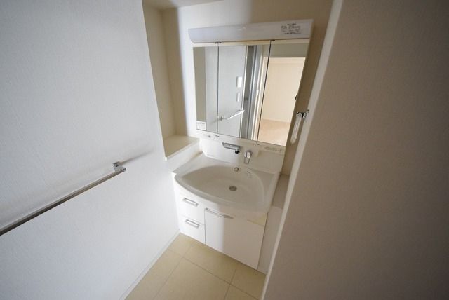 洗面設備　洗面台★同タイプ別部屋★