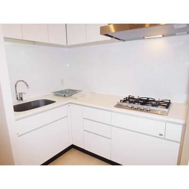 キッチン　※写真は同タイプ住戸です。