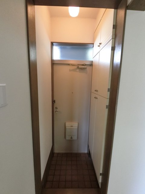 玄関　別部屋参考画像。現況優先。