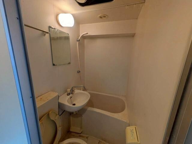 バス・シャワールーム