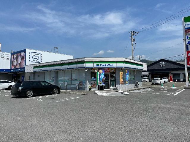 その他　ファミリーマート高知インター南店（その他）まで430m
