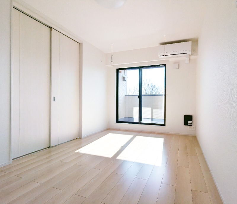 居室・リビング　図面と現状に相違がある場合には現状を優先