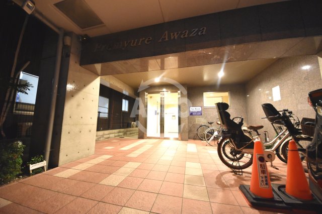 エントランス　プレミュール阿波座　エントランス