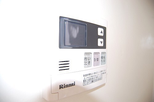 その他設備　追い焚き機能付き給湯器パネル