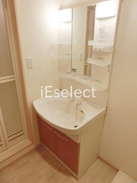 洗面設備　便利な独立洗面台