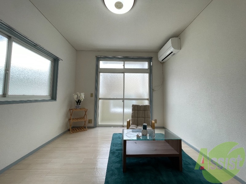 居室・リビング　こちら生活のメインとなります７帖の洋室です。