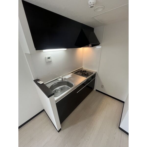 キッチン　コンパクトなキッチンで掃除もラクラク