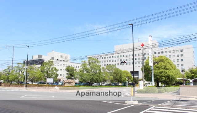 病院　岡山赤十字病院（病院）まで400m