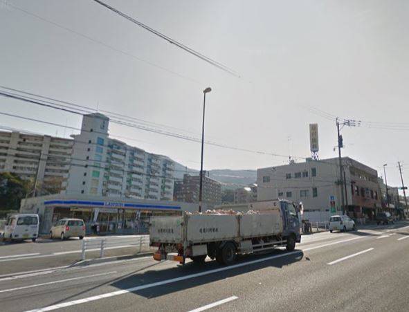 コンビニ　ローソン 八幡幸神三丁目店（コンビニ）まで926m