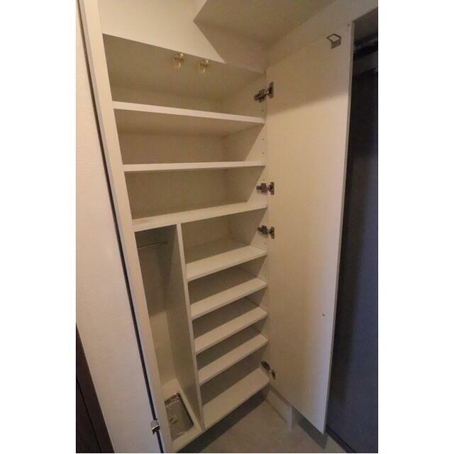 玄関　シュークローゼット