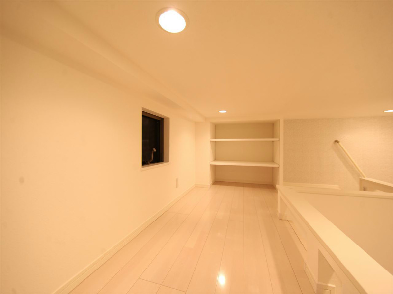 その他部屋・スペース　上段ロフト4.9帖（収納としてもお部屋としても使えます）