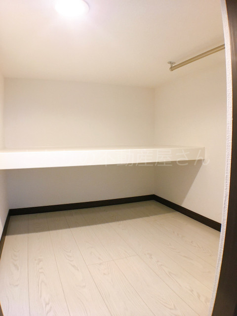 収納　ウォークインクローゼット