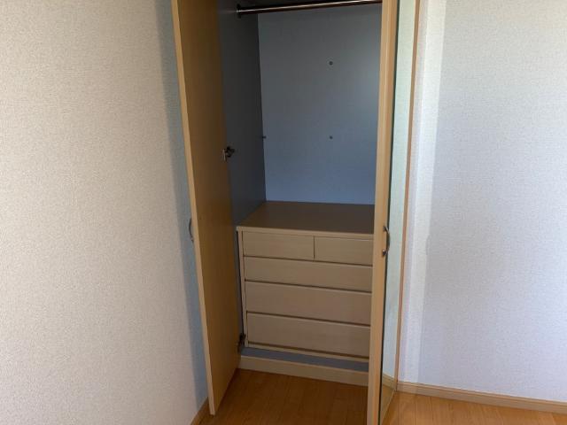 収納　洋室クローゼット