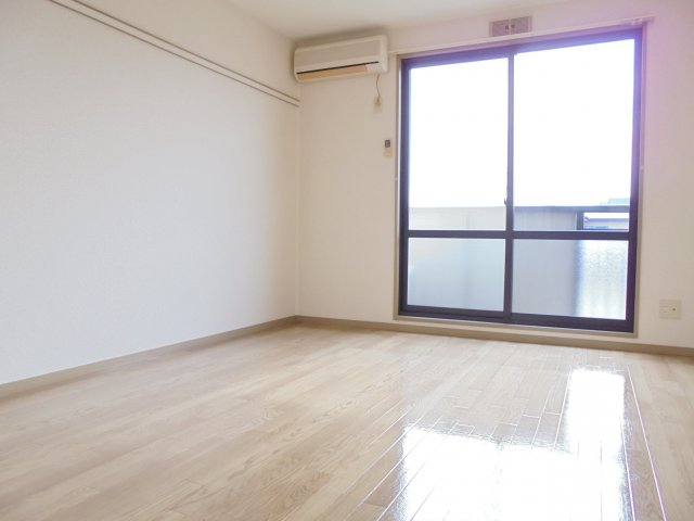 その他部屋・スペース　洋室8帖