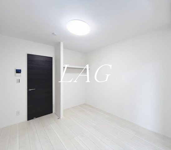 居室・リビング　洋室のお部屋です。（同一仕様）