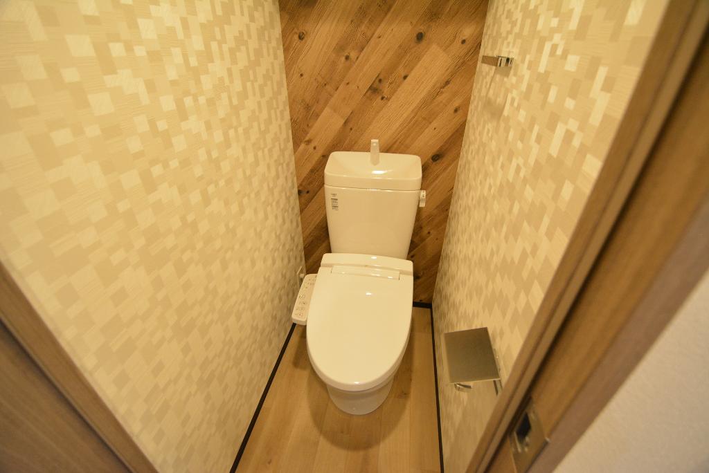 トイレ　シャワー付トイレ