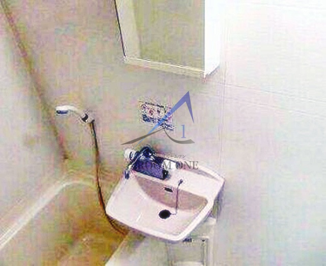 洗面設備　洗面台です。