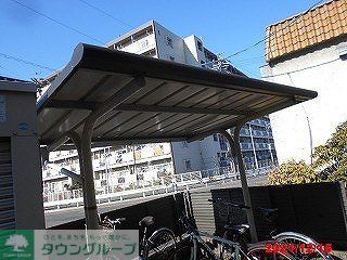 その他　屋根付き駐輪場
