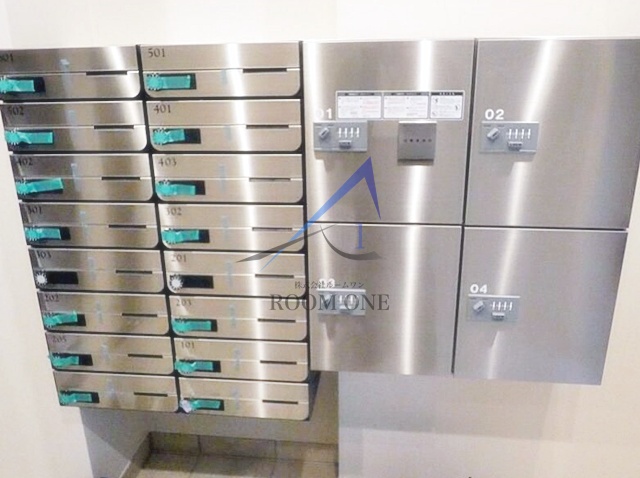 その他共有部分　宅配ボックスと集合ポストです。