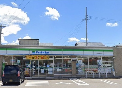 コンビニ　ファミリーマート谷田町西店（コンビニ）まで600m