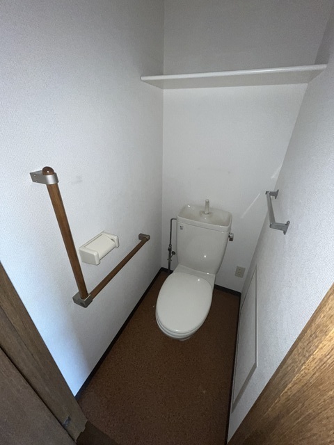 トイレ　別部屋参考写真