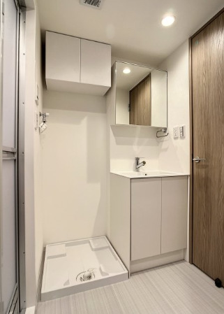 洗面設備　コンパクトで使いやすい洗面所