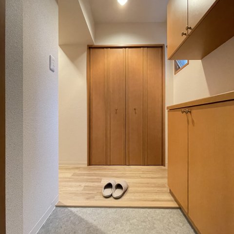 玄関　同仕様タイプです