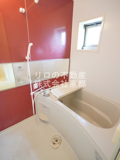 その他共有部分　雨の日でも安心して止められる屋根付の駐輪場です☆