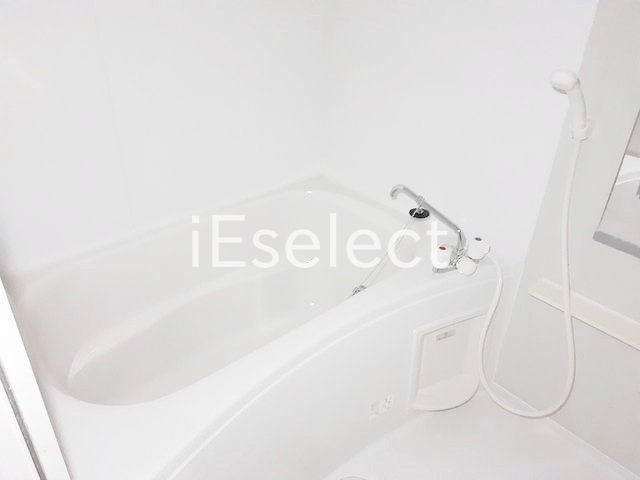 バス・シャワールーム　便利な追い焚き機能や浴室乾燥機付き