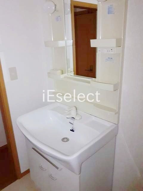 洗面設備　忙しい朝に便利な洗面化粧台