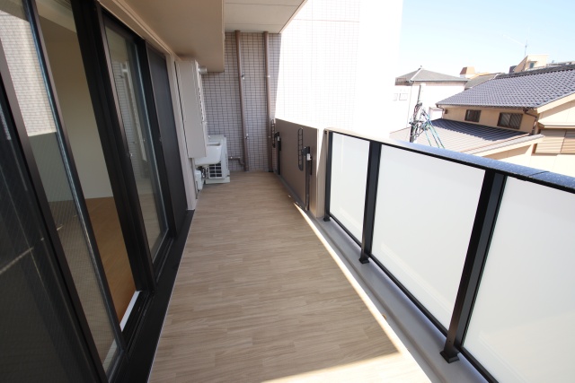 バルコニー　※別室の参考写真の為、現況優先です。