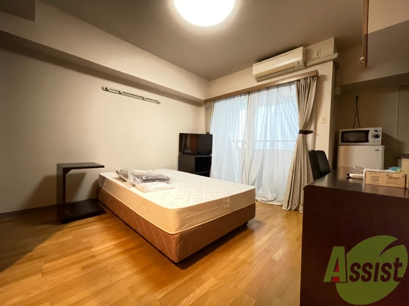 居室・リビング　こちらはリビングです。明るくていいですね．