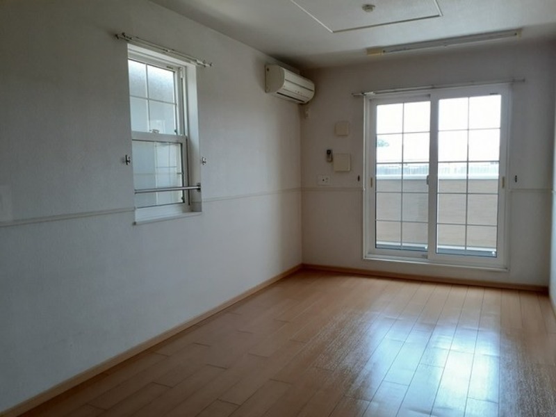 居室・リビング　図面と現状に相違がある場合には現状を優先