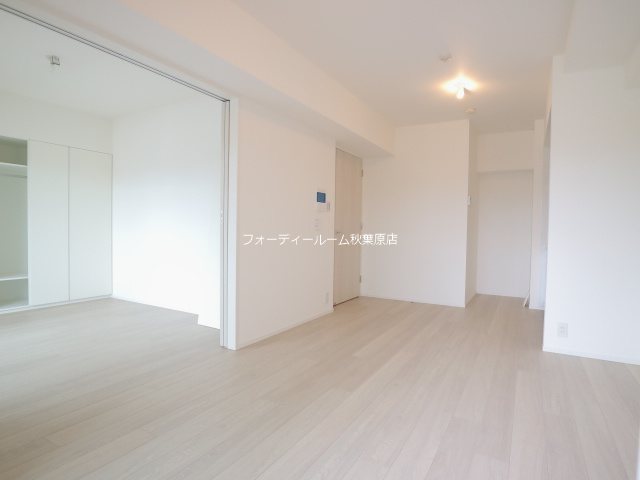 居室・リビング　★《見学予約受付中》仲介手数料最大無料にてご紹介★