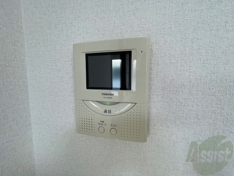セキュリティ　ＴＶモニター付インターホンです。来客者の顔が見えるので安心！