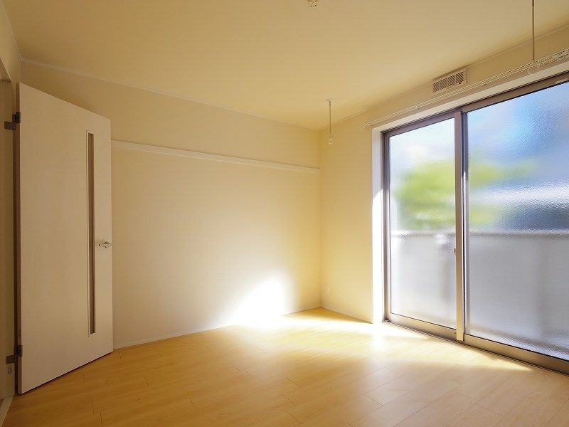 居室・リビング　同仕様部屋