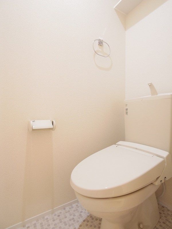 トイレ　同仕様部屋