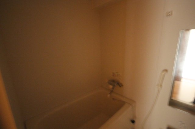 バス・シャワールーム　写真は類似です。