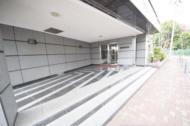 エントランス　～おかえりなさいませ～