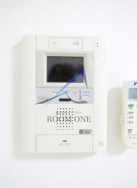 セキュリティ　モニター付きインターホンです。