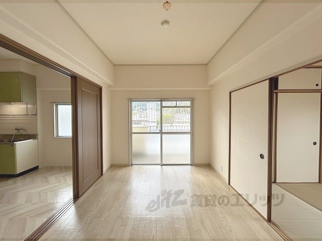 居室・リビング　洋室