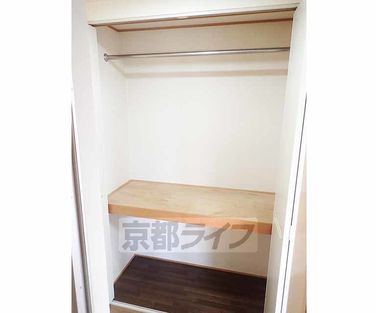 収納　仕切りがあって収納しやすいです