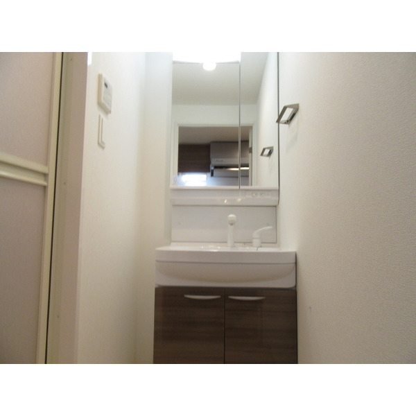 洗面設備　シャンプードレッサー