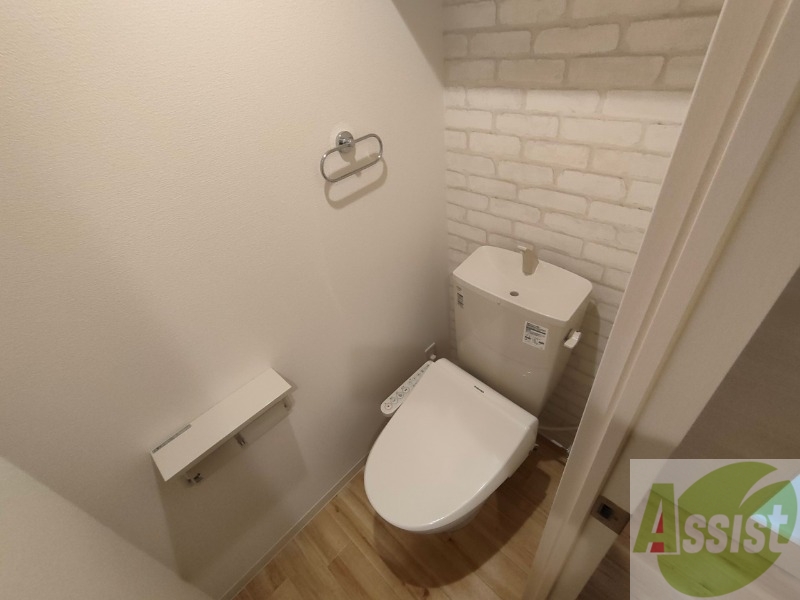 トイレ　ウォシュレット機能がついたトイレ。安心して使用できますね。