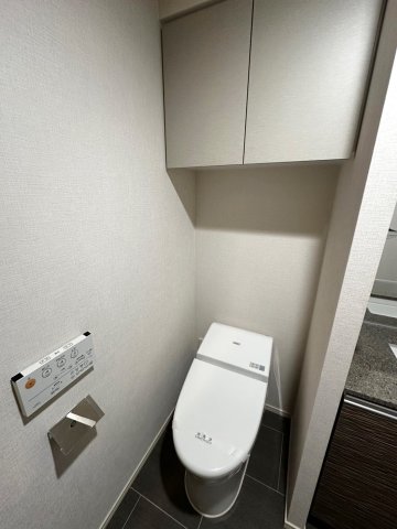 トイレ　※別部屋の参考写真です。