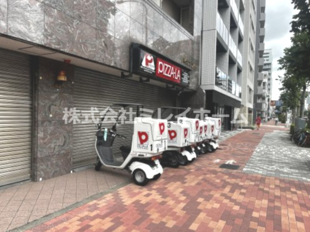 飲食店　ピザーラ蒲田店（飲食店）まで235m