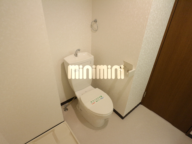 トイレ　トイレのタオル掛けです