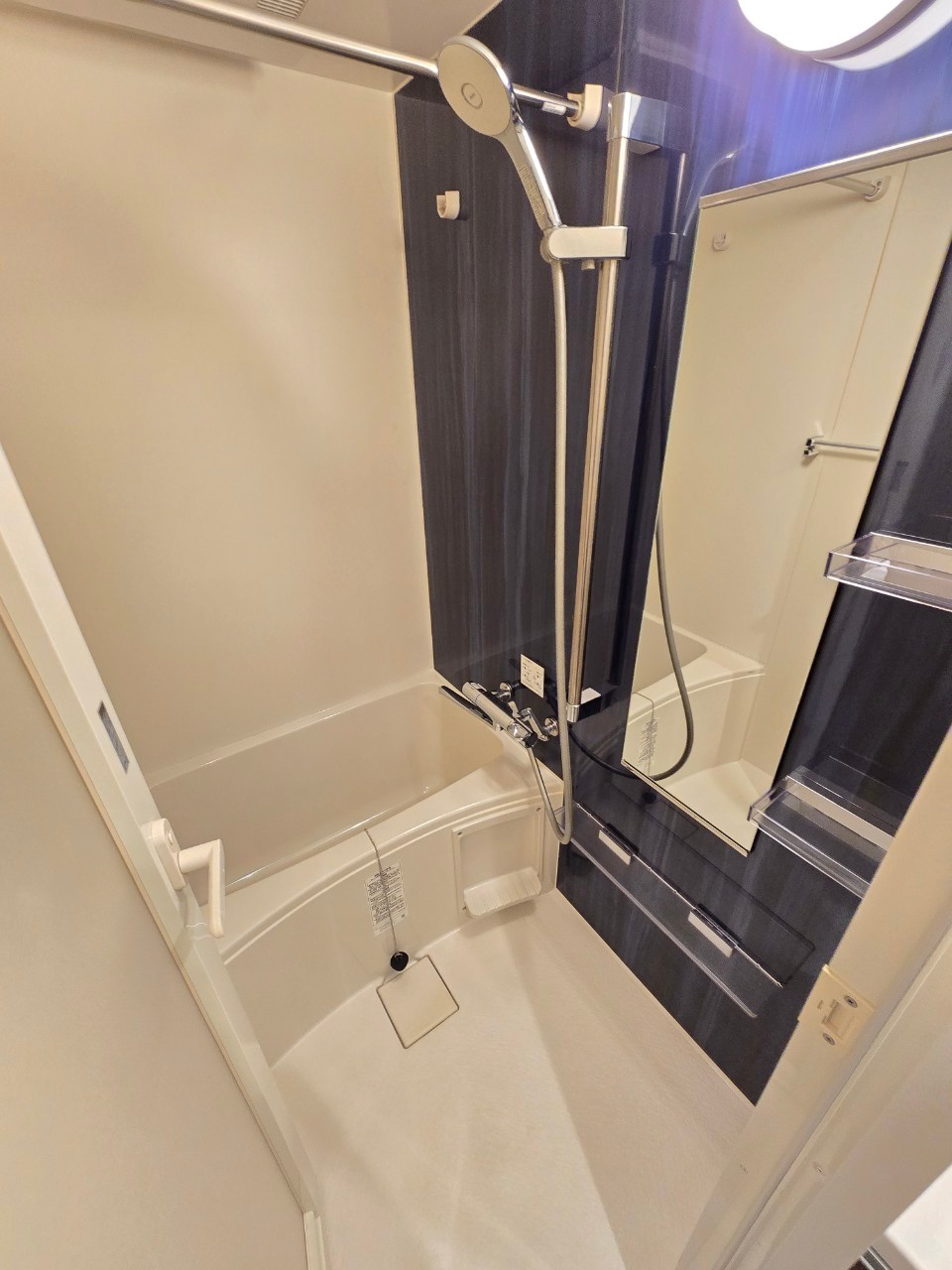 バス・シャワールーム　※同物件、別部屋になります。