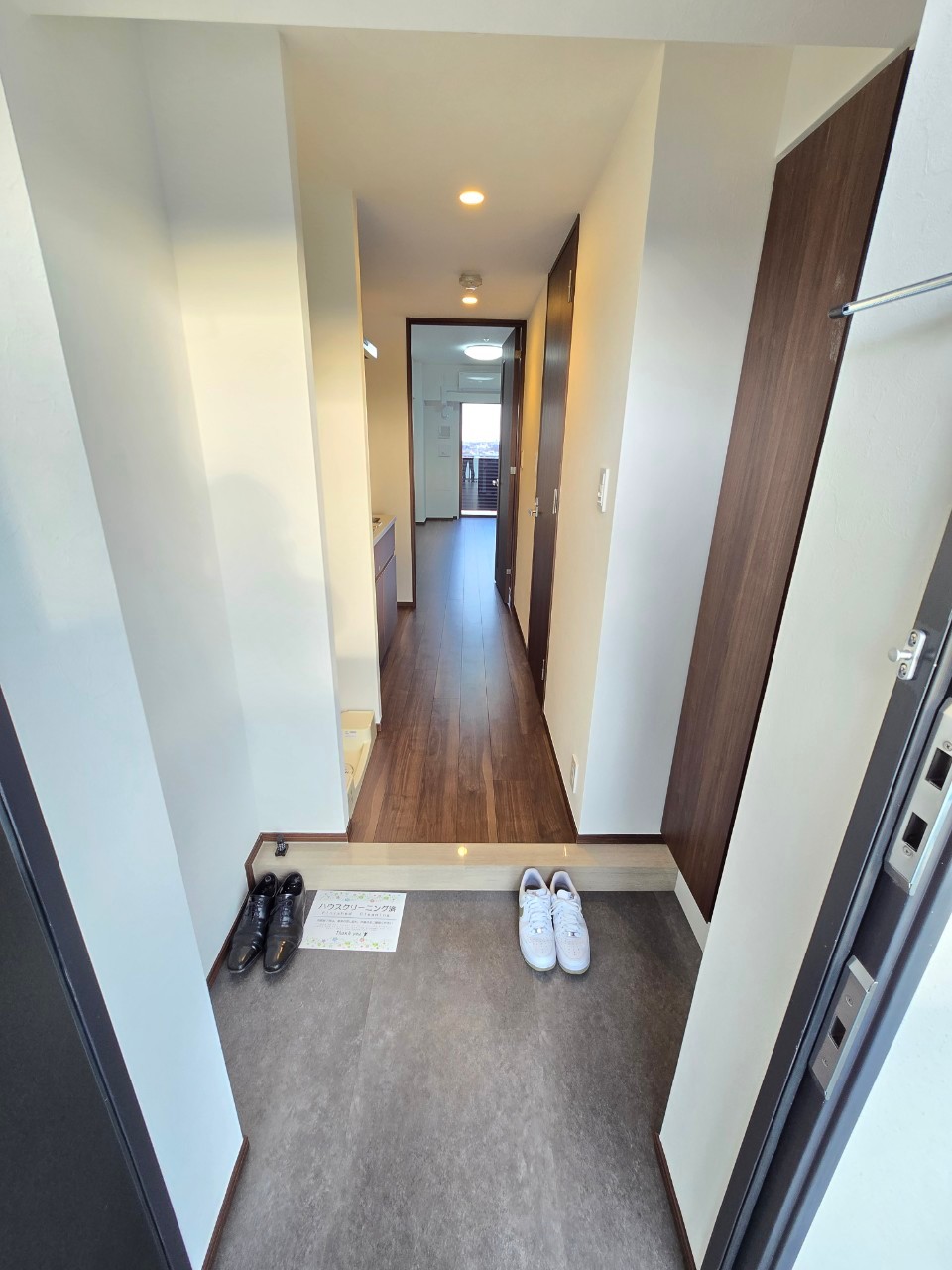 玄関　※同物件、別部屋になります。