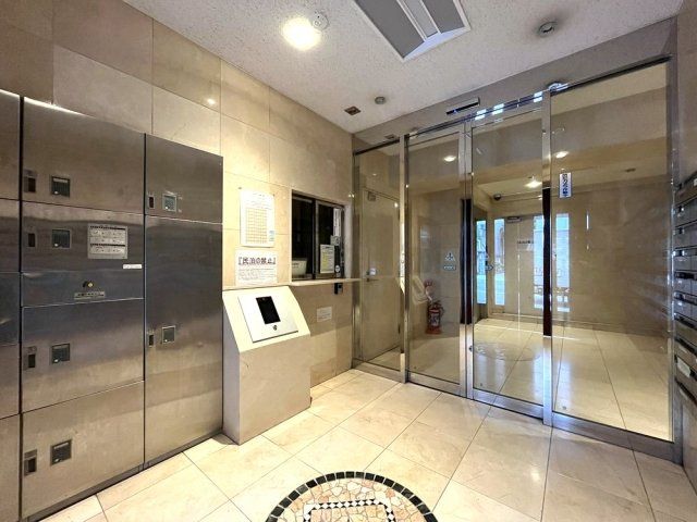 ロビー　★《見学予約受け付け中》設備充実のハイグレード賃貸マンション
